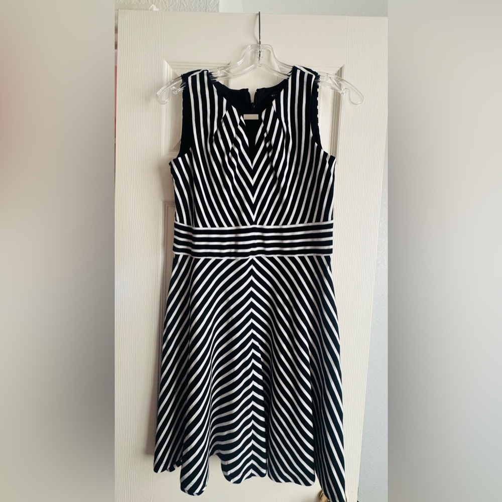 NWT - White House Black Market Chevron Striped Midi Dress